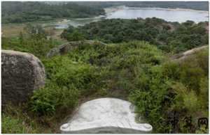 风水坟墓点穴(坟墓风水宝地)