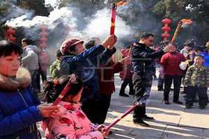 大年初一拜什么佛(大年初一拜佛)
