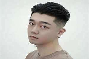 瓜子脸男生图片(瓜子脸男生)