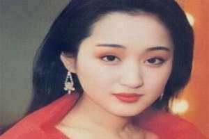 杨钰莹个人资料简介及图片 杨钰莹个人资料简介真实身高
