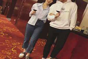 苏醒前女友和李炜合照 苏醒前女友夏晓燕