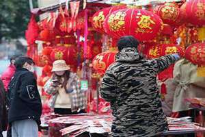 挑灯笼的意义(挑灯笼)
