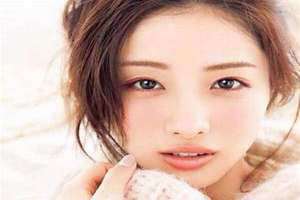 人中短的女人面相(人中短的女人)