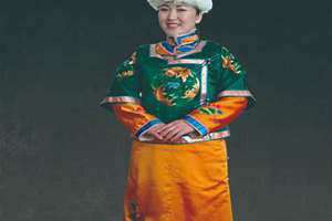达斡尔族服饰图片(达斡尔族服饰)