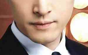 大眼睛嘴唇薄面相男人代表什么